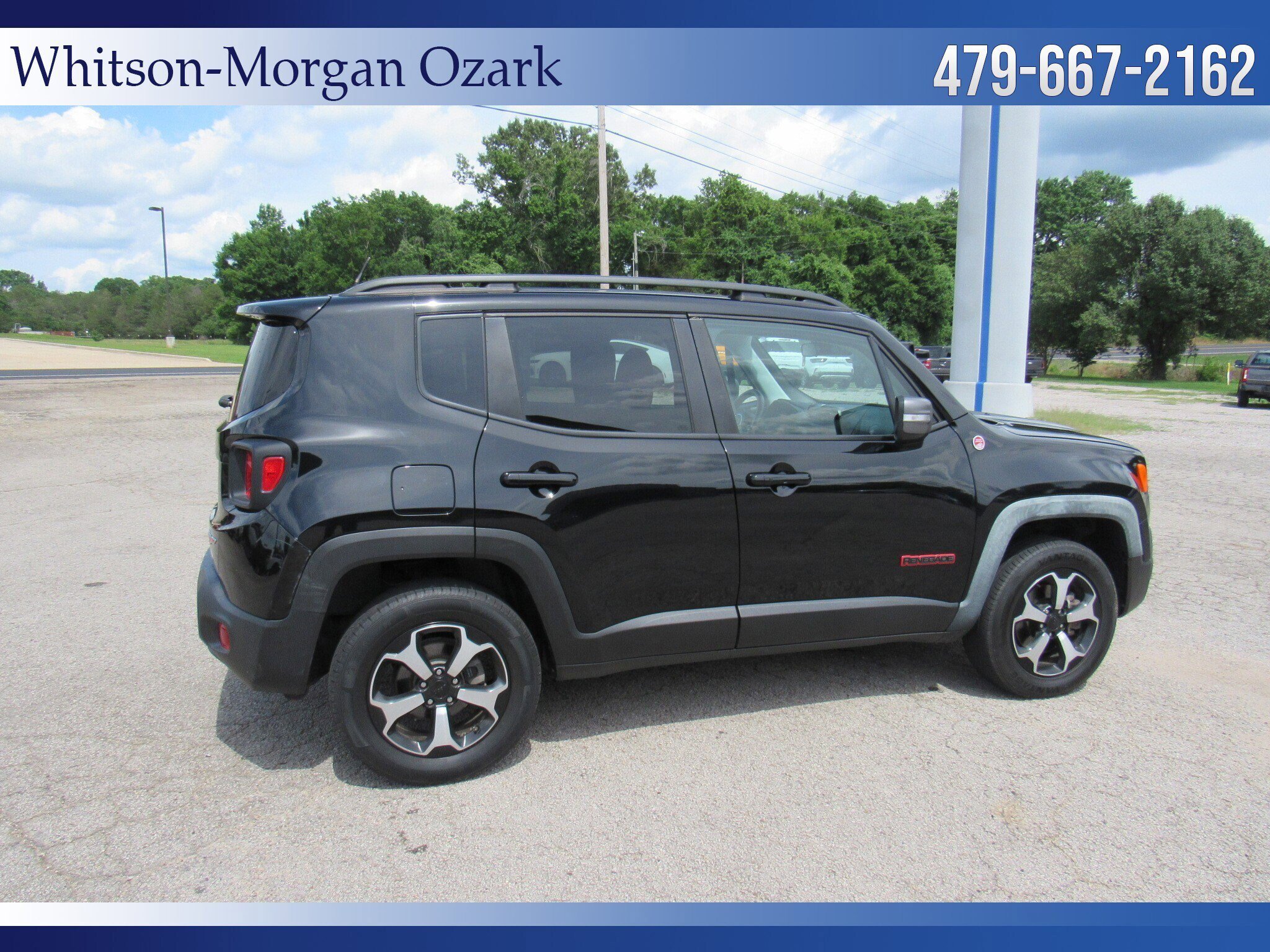 Used 2019 Jeep Renegade Trailhawk w/ UConnect 8.4 Nav Group AWD/4WD image 16