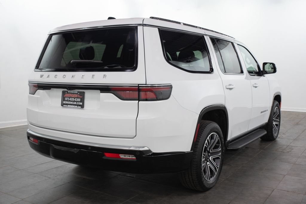 Used 2025 Jeep Wagoneer Series II RWD image 15