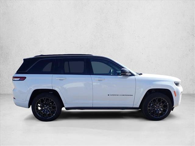 New 2026 Jeep Grand Cherokee Summit w/ Obsidian Package AWD/4WD image 5