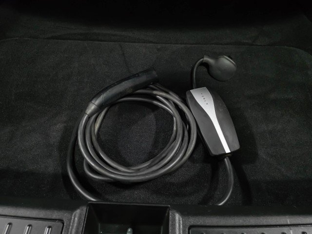 Used 2020 Tesla Model S Performance image 37