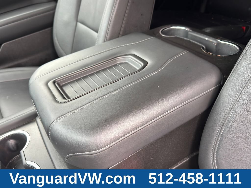 Used 2023 Chevrolet Tahoe Z71 w/ Luxury Package AWD/4WD image 20