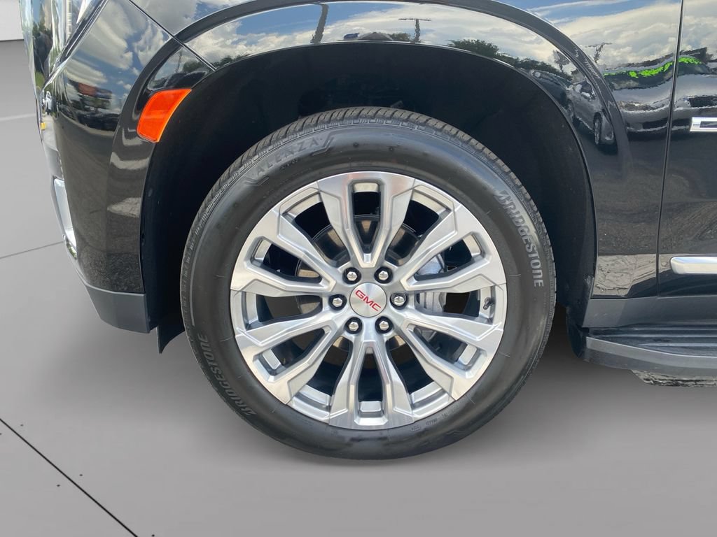 Used 2024 GMC Yukon XL Denali AWD/4WD image 12