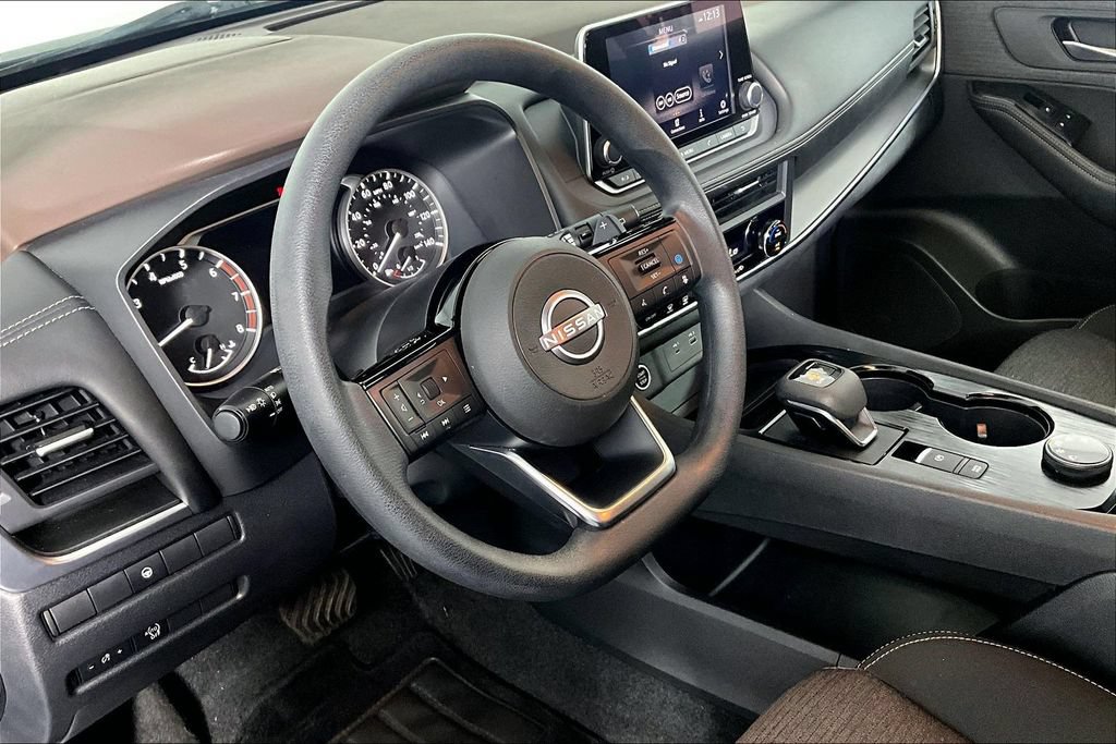 Used 2023 Nissan Rogue SV AWD/4WD image 13