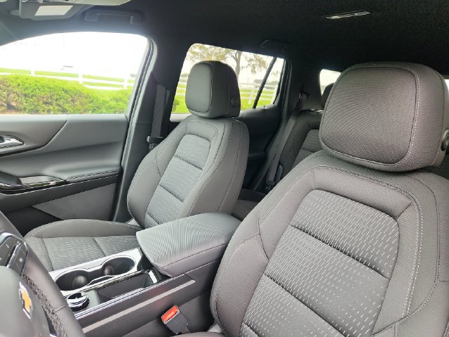 New 2027 Chevrolet Equinox LT w/ Safety and Technology Package FWD image 13