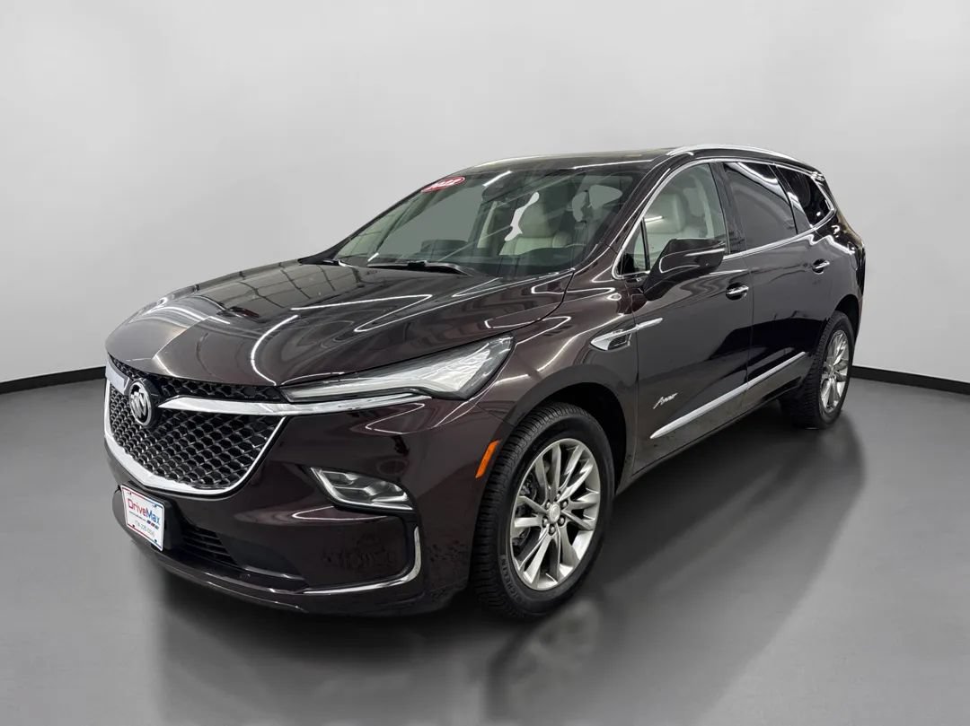 Used 2022 Buick Enclave Avenir w/ Avenir Technology Package AWD/4WD image 4