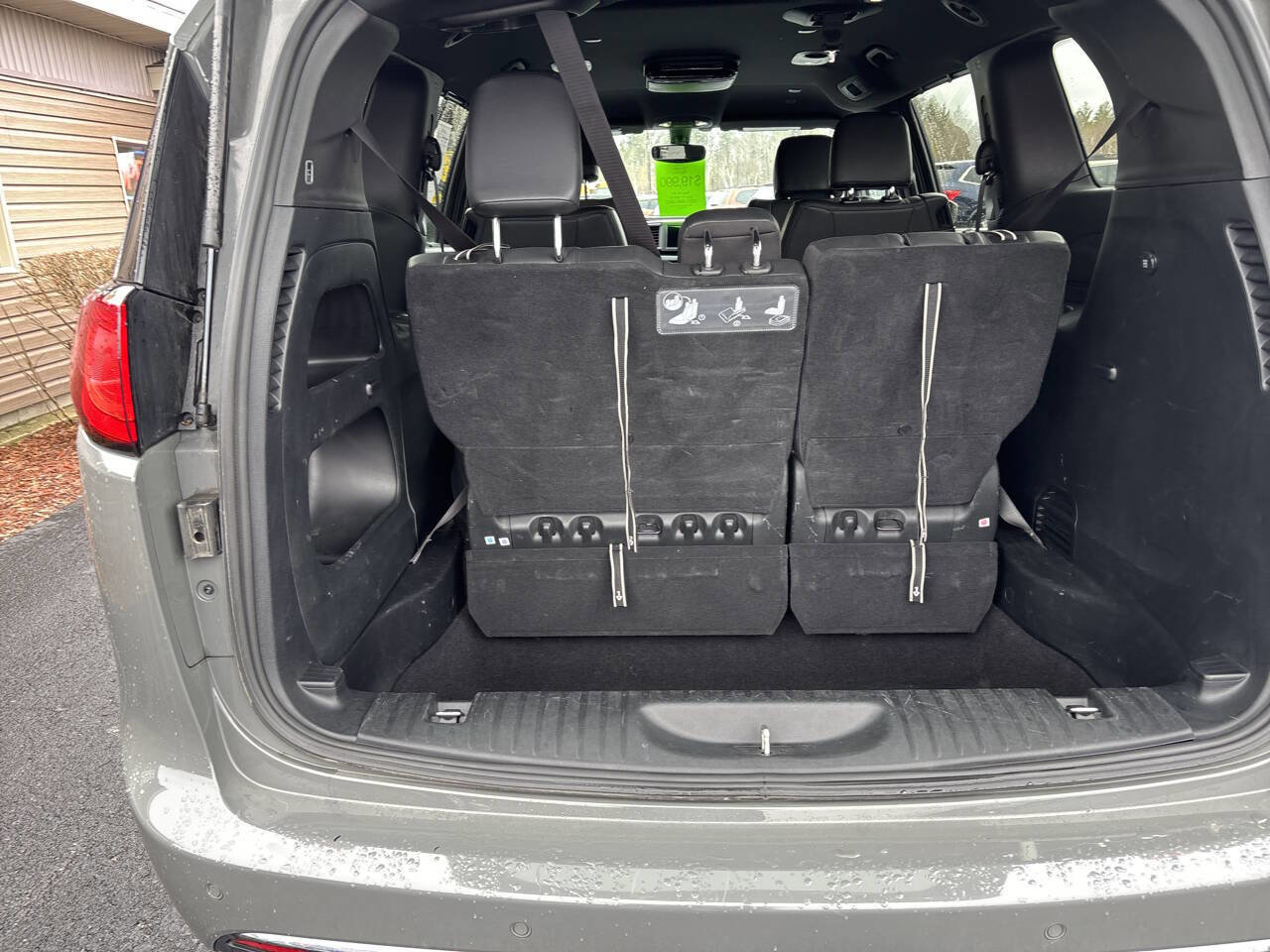 Used 2020 Chrysler Pacifica Touring-L image 10