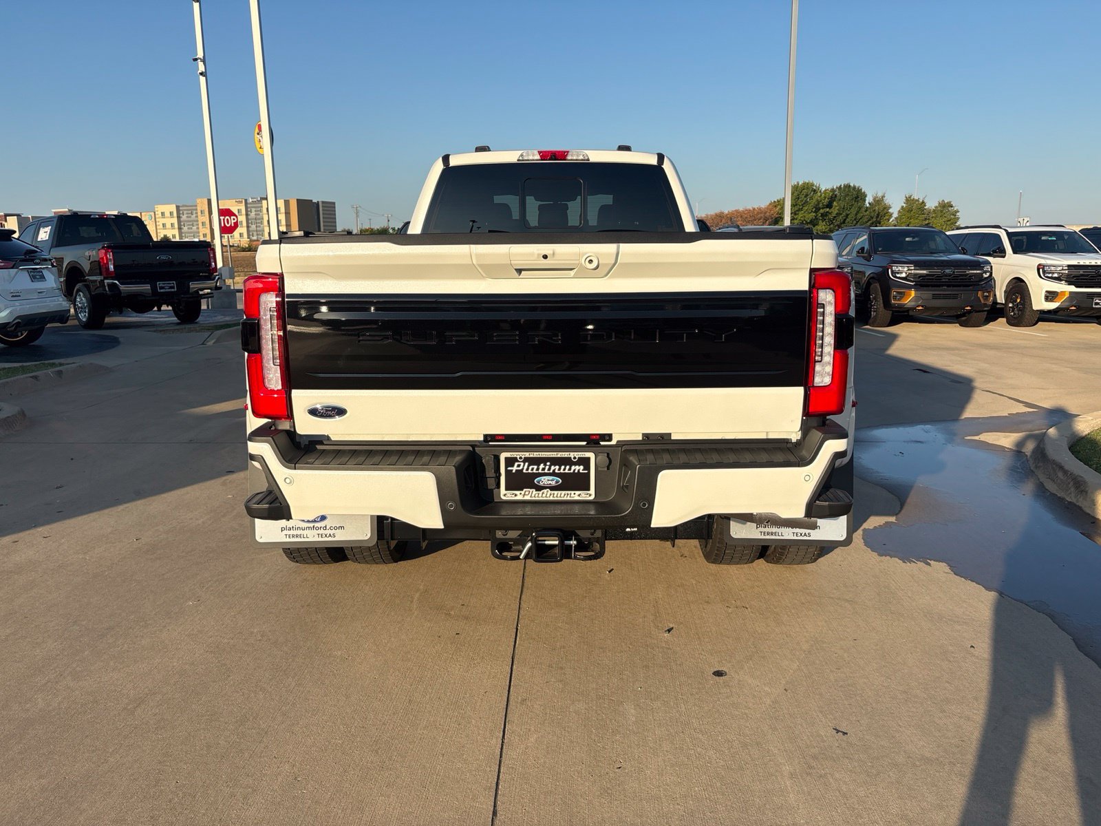 New 2026 Ford F450 Platinum w/ FX4 Off-Road Package AWD/4WD image 4