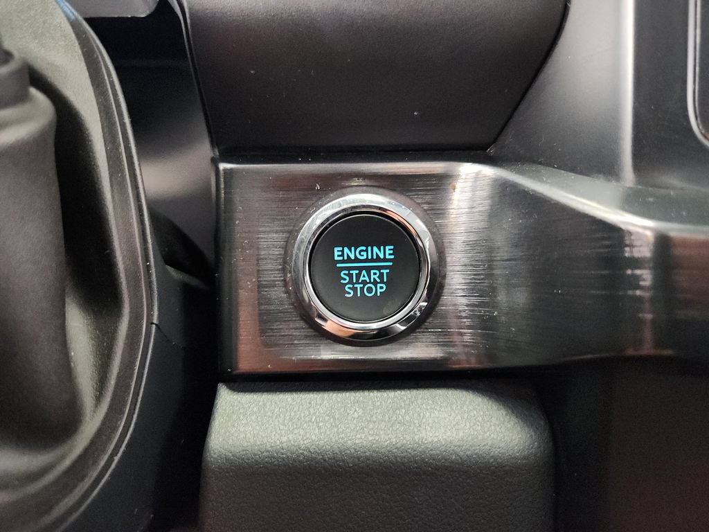 Used 2024 Ford F250 Lariat AWD/4WD image 20