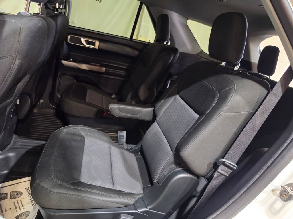 Used 2022 Ford Explorer XLT RWD image 7