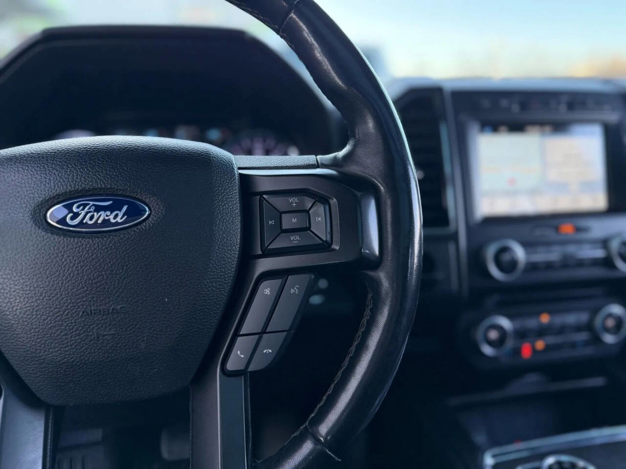 Used 2018 Ford Expedition Limited w/ Equipment Group 301A image 13