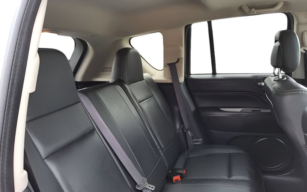 Used 2016 Jeep Compass High Altitude AWD/4WD image 27