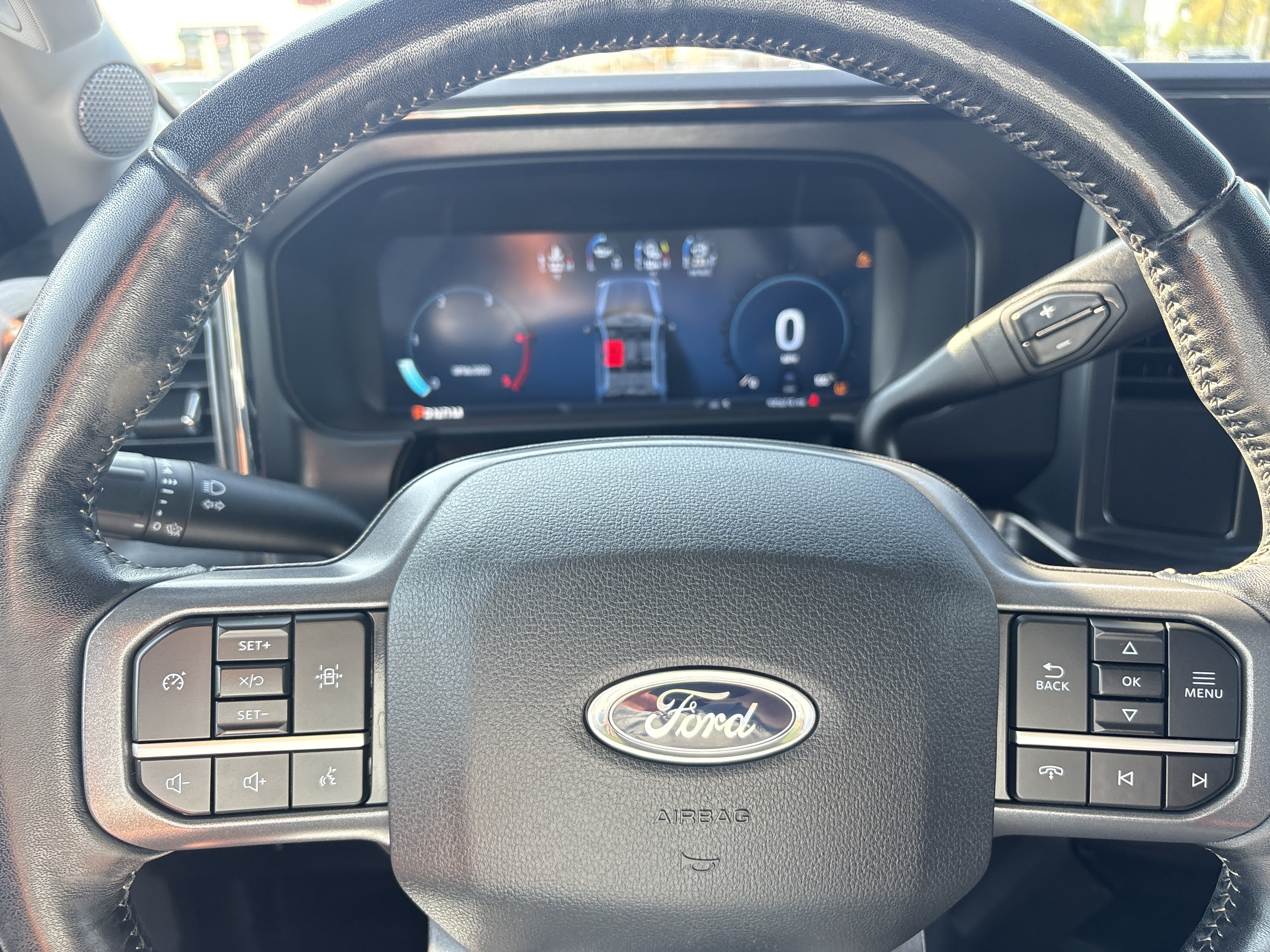 Used 2024 Ford F250 Lariat w/ Tremor Off-Road Package AWD/4WD image 15