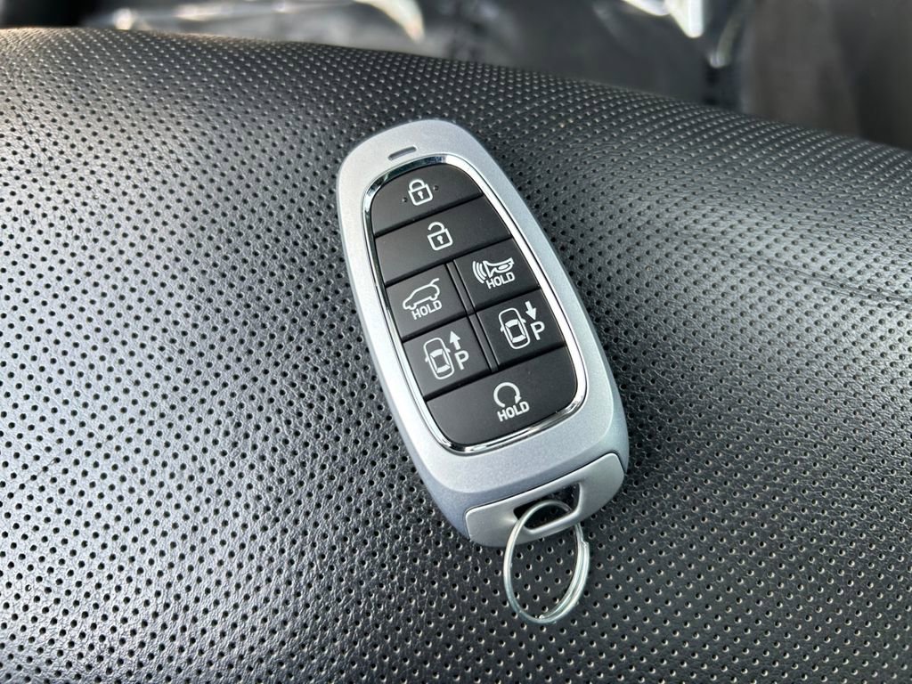 Used 2022 Hyundai Tucson Limited image 33