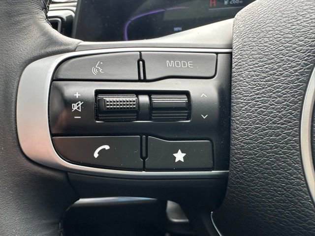 Used 2025 Kia Sportage X-Line w/ Premium Package image 17