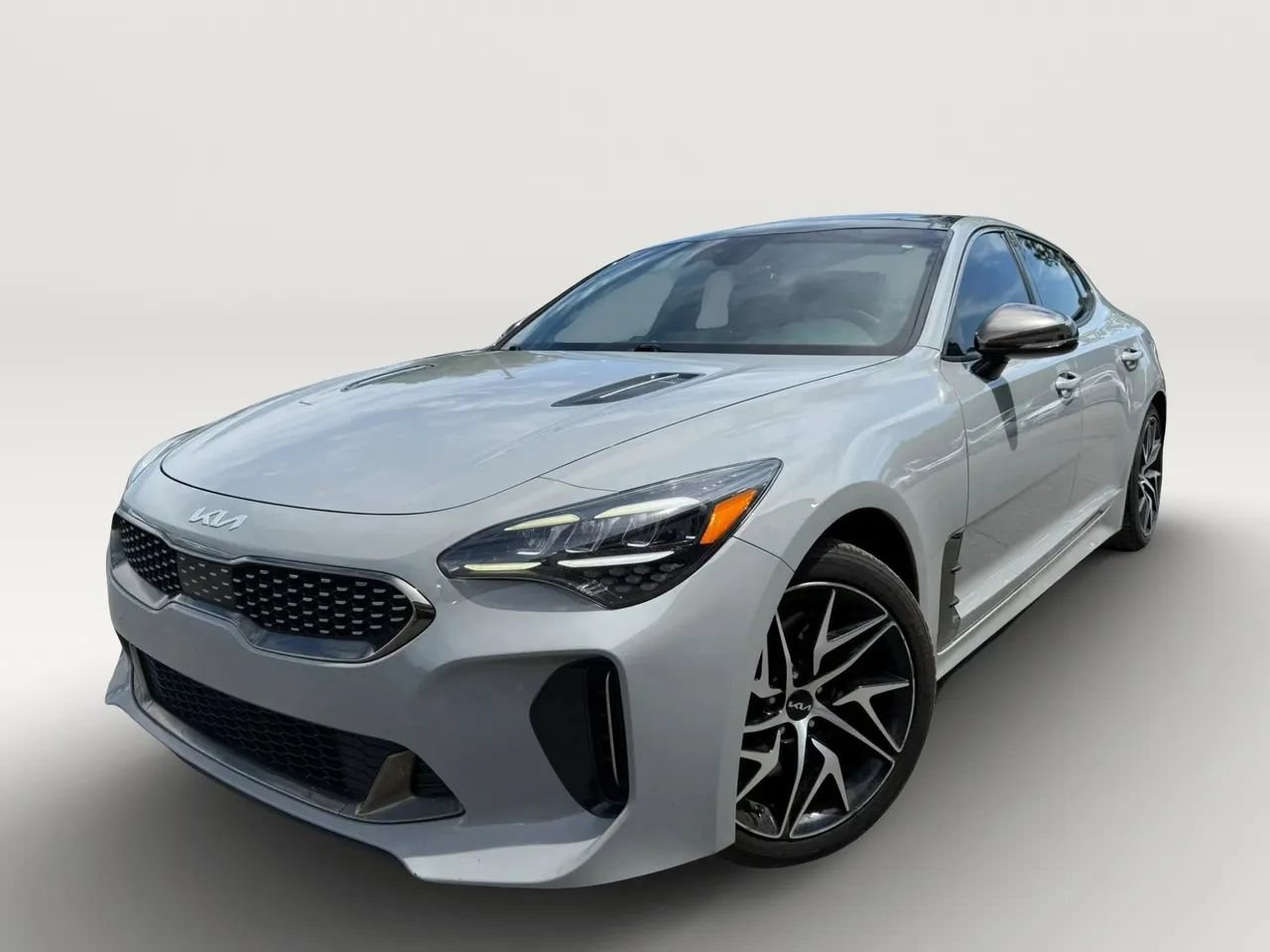 Used 2022 Kia Stinger GT-Line w/ Sun & Sound Package RWD image 1