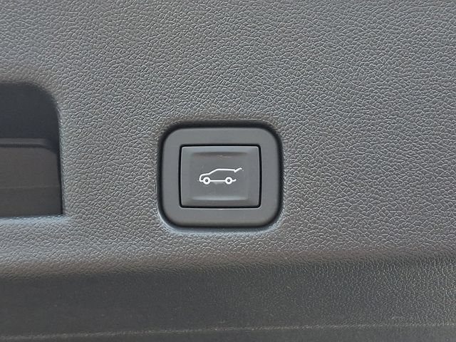 Used 2026 Chevrolet Traverse Z71 AWD/4WD image 30