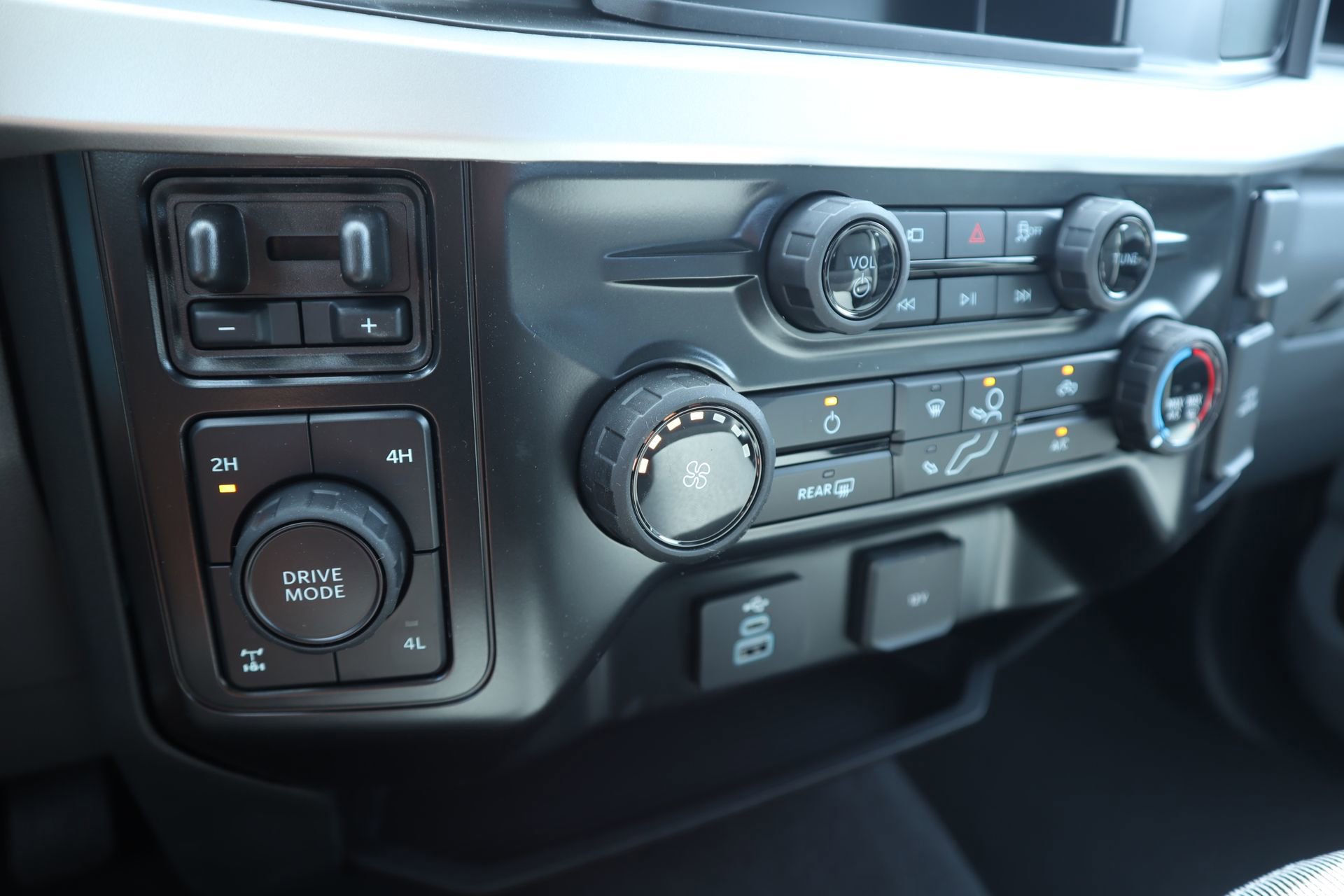 New 2026 Ford F250 XL w/ STX Appearance Package image 7