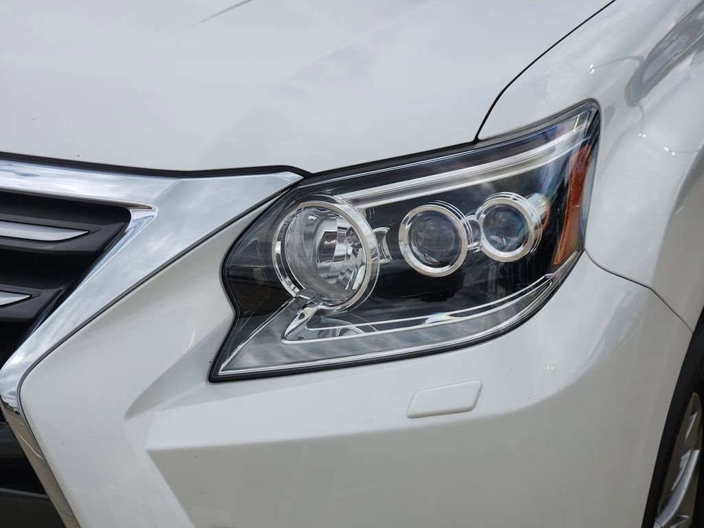 Used 2019 Lexus GX 460 Luxury AWD/4WD image 9