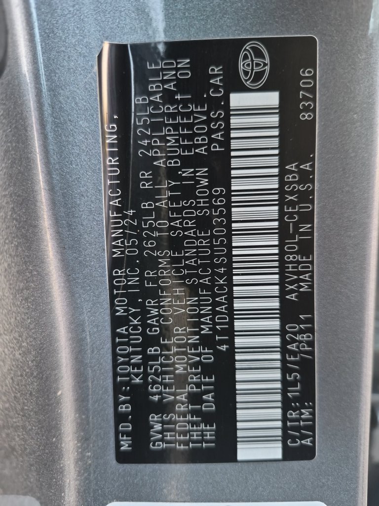 Used 2025 Toyota Camry SE FWD image 29
