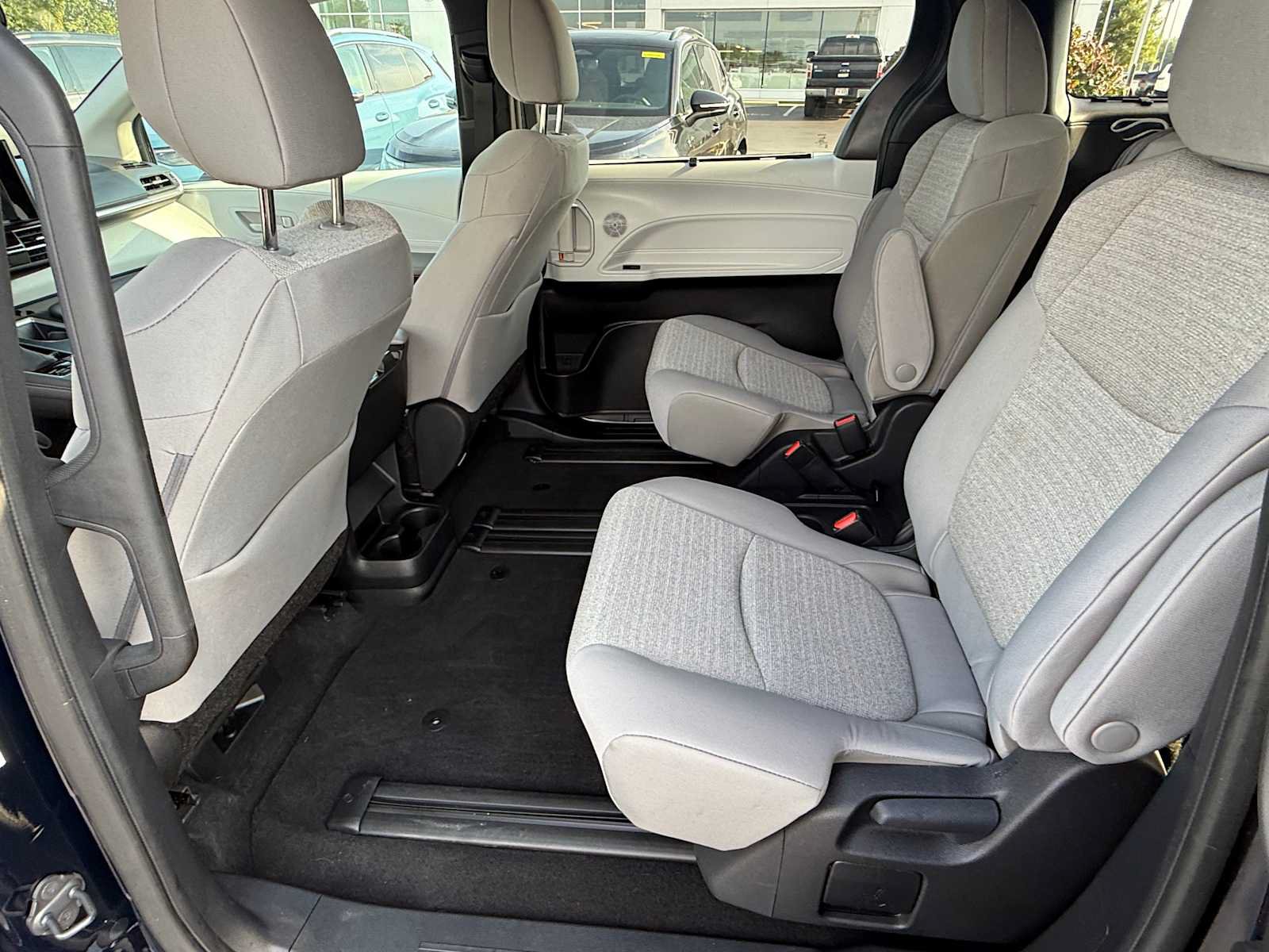 Certified 2026 Toyota Sienna LE AWD/4WD image 15