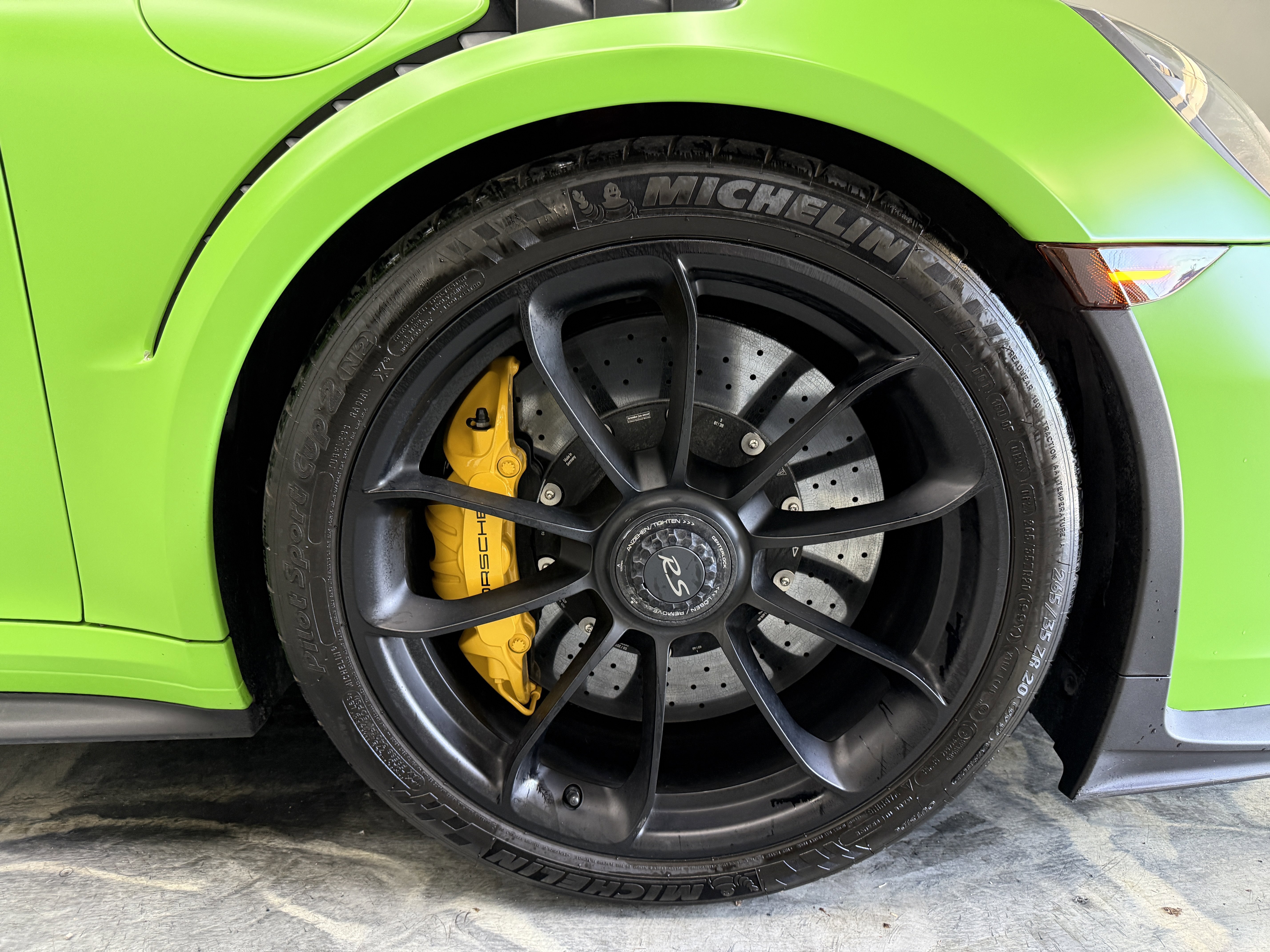 Used 2019 Porsche 911 GT3 RS RWD image 43