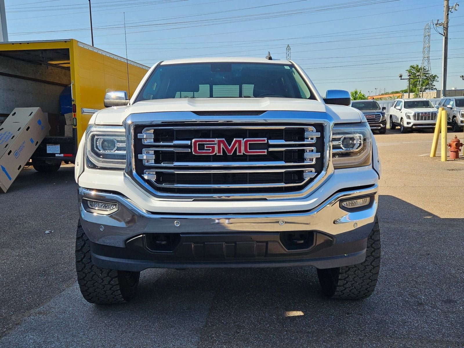Used 2018 GMC Sierra 1500 SLT AWD/4WD image 9