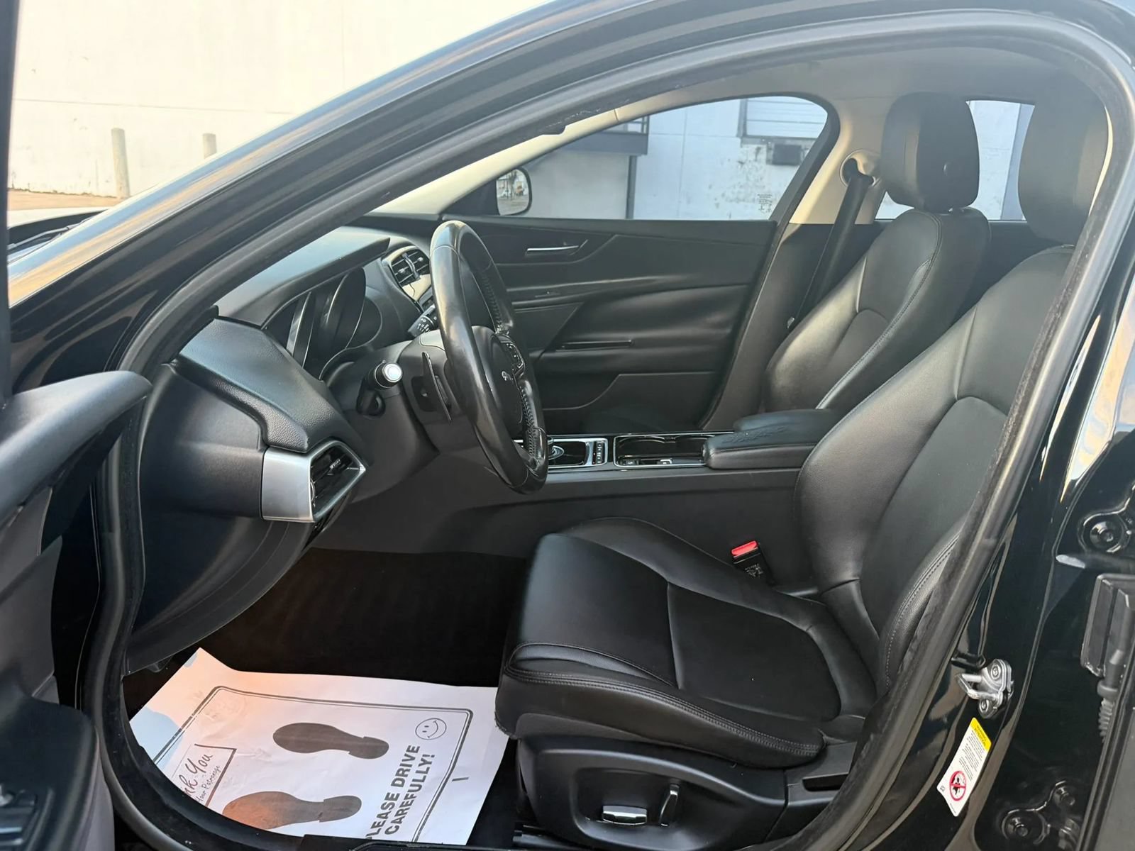 Used 2017 Jaguar XE RWD image 14