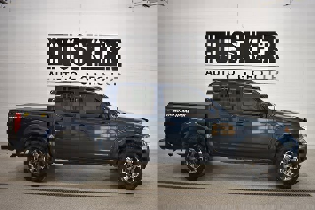 Used 2016 Nissan Frontier Desert Runner image 2