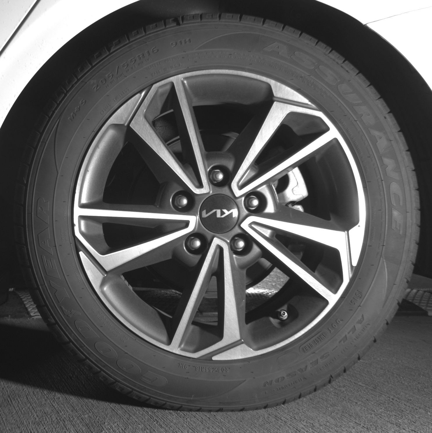 Used 2024 Kia Forte LXS FWD image 19