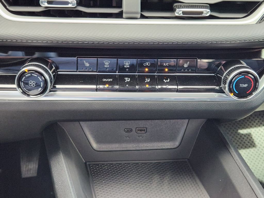 New 2026 Chevrolet Equinox LT FWD image 14