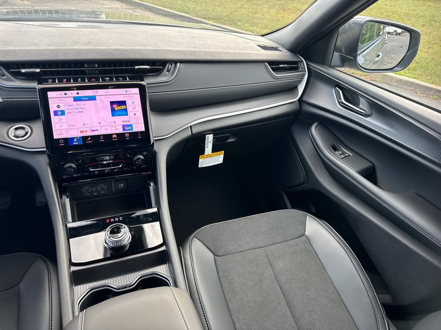 New 2027 Jeep Grand Cherokee Laredo X AWD/4WD image 22