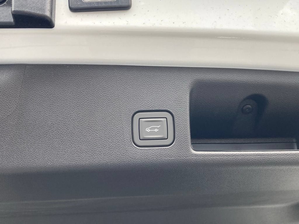 New 2026 Chevrolet Equinox EV LT AWD/4WD image 19