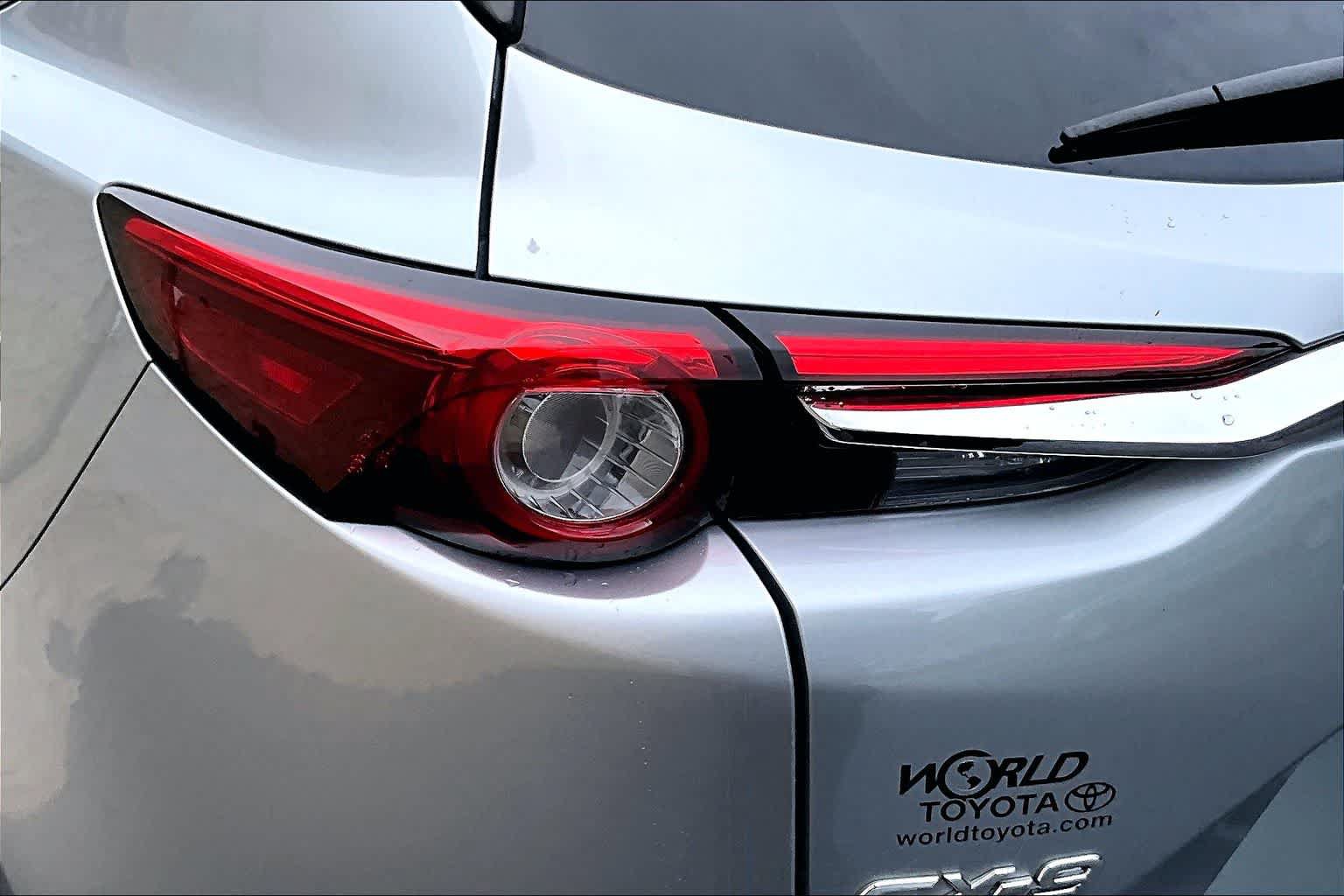 Used 2018 MAZDA CX-9 Touring w/ Touring Premium Package FWD image 29