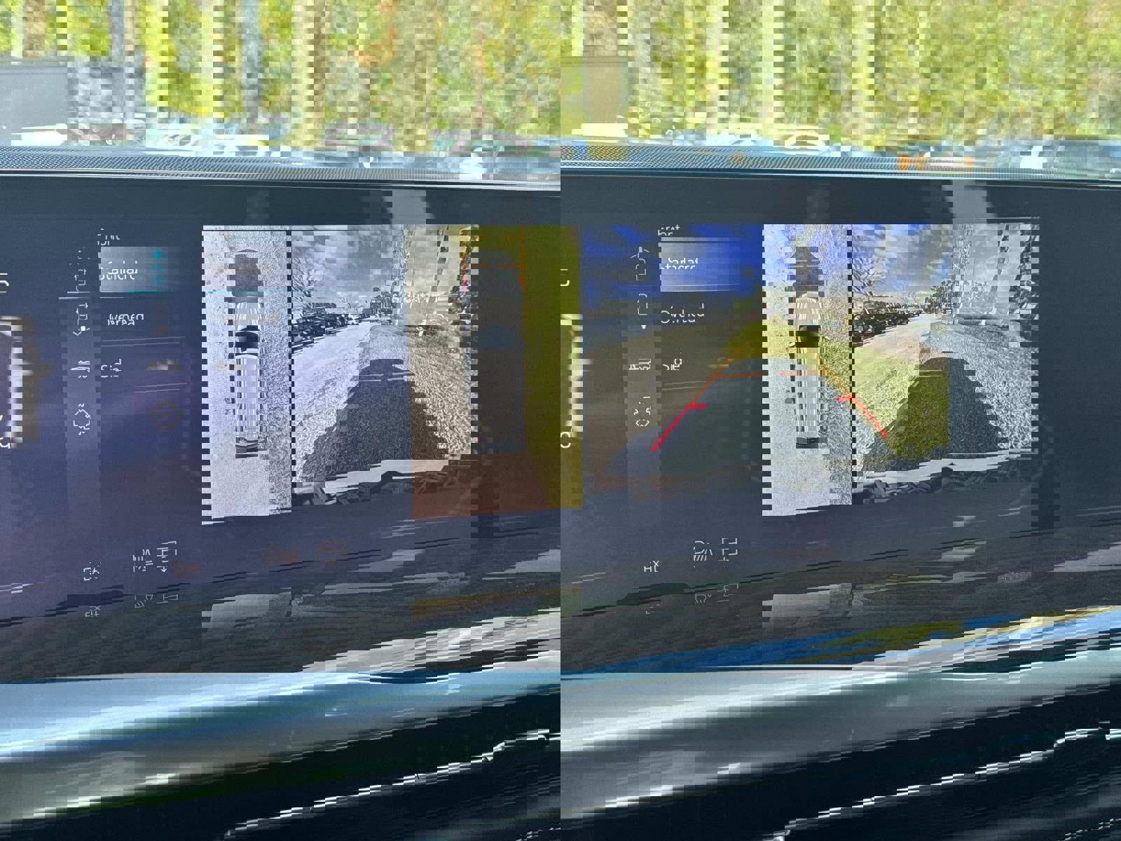 New 2025 Cadillac Escalade Sport Platinum w/ LPO, Floor Liner Package image 31