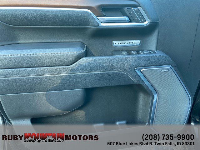 Used 2025 GMC Sierra 1500 Denali w/ Denali Reserve Package AWD/4WD image 12