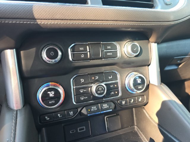Used 2023 GMC Yukon XL SLT w/ SLT Luxury Package AWD/4WD image 22