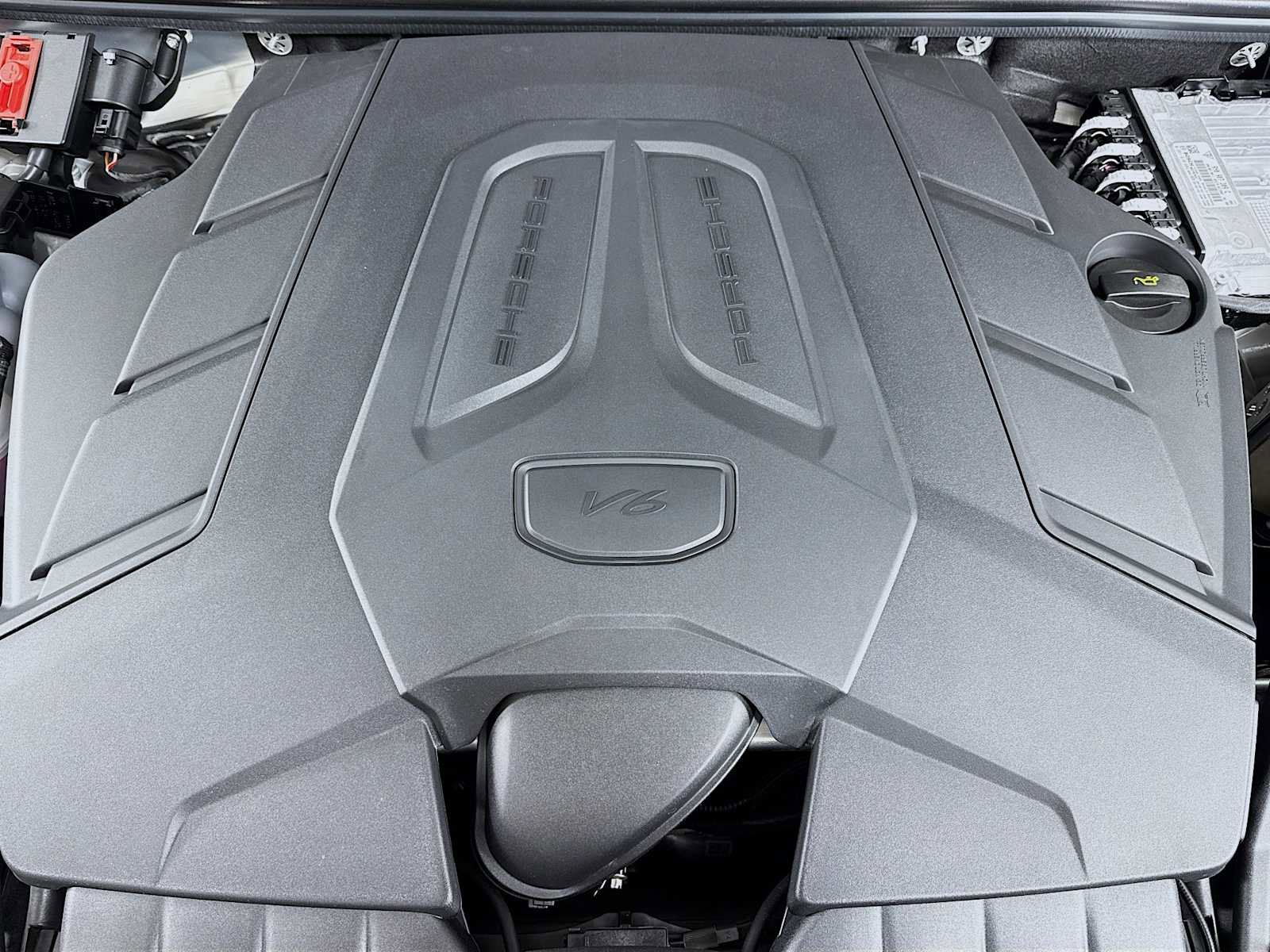 New 2025 Porsche Cayenne image 32