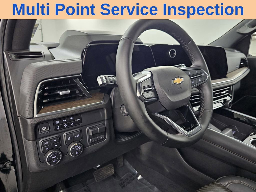 Used 2025 Chevrolet Suburban High Country AWD/4WD image 12
