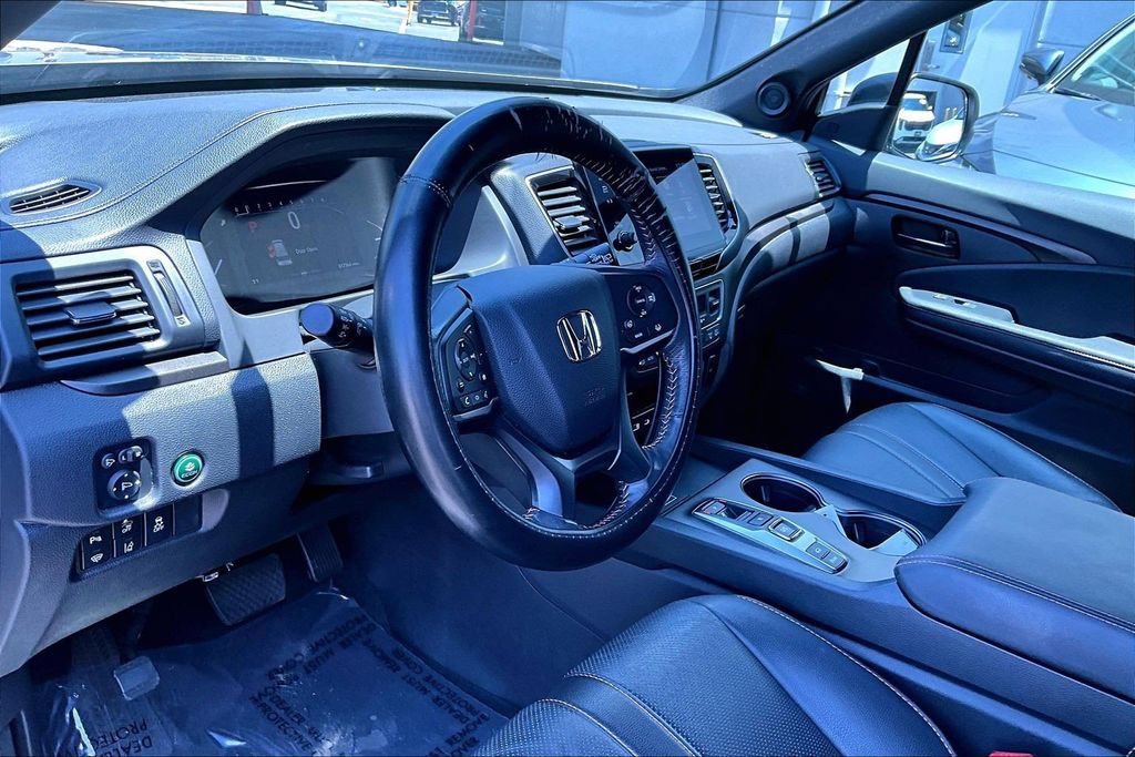 Used 2025 Honda Passport TrailSport image 9