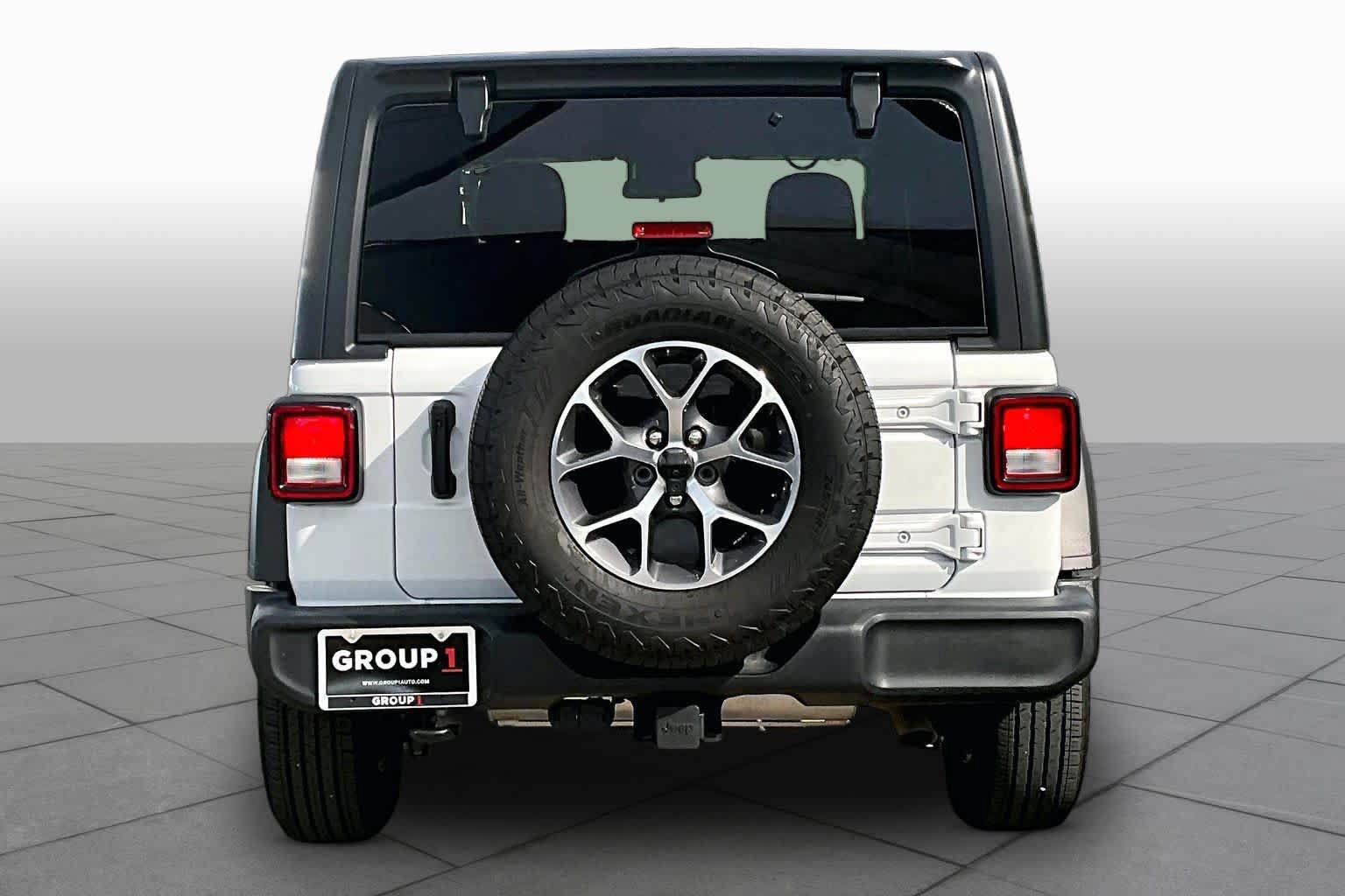 Used 2024 Jeep Wrangler Sport AWD/4WD image 5