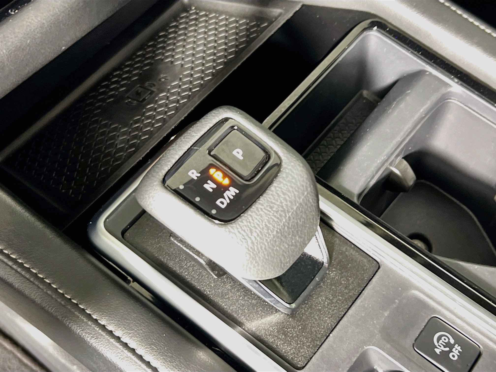 Used 2025 Nissan Pathfinder SL FWD image 24