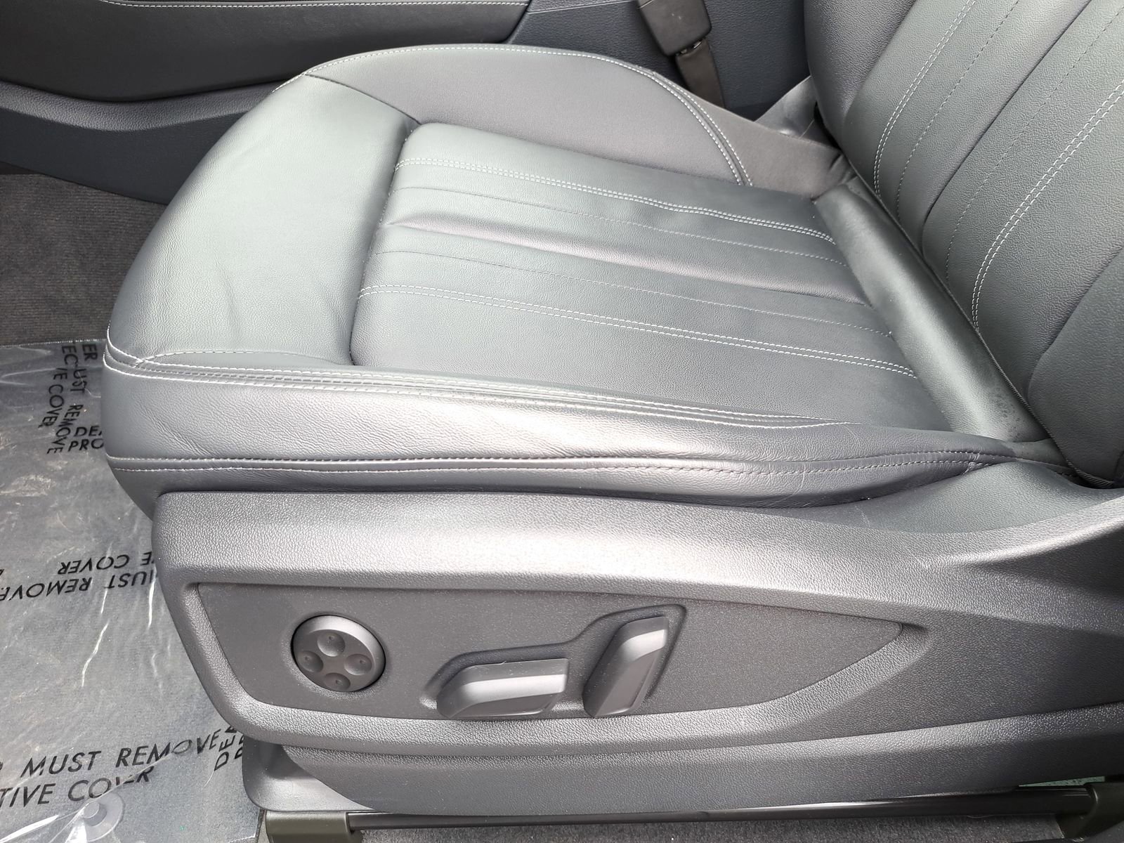 Used 2024 Audi Q5 Premium AWD/4WD image 30