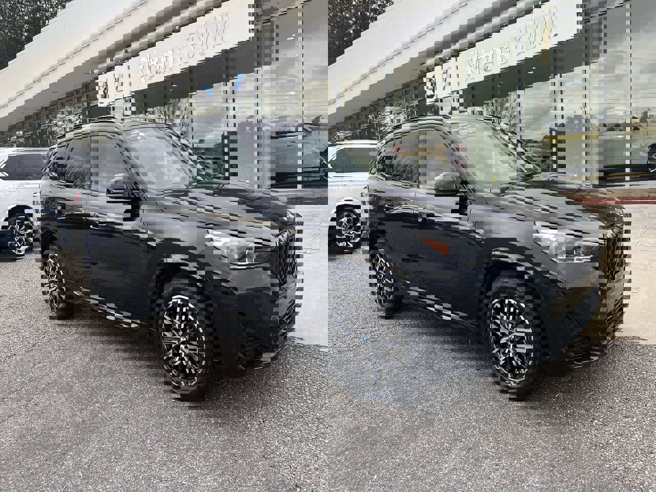 Certified 2023 BMW X1 xDrive28i w/ M Sport Package image 2