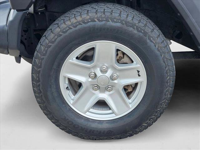 Used 2020 Jeep Gladiator Sport w/ Quick Order Package 24S image 21