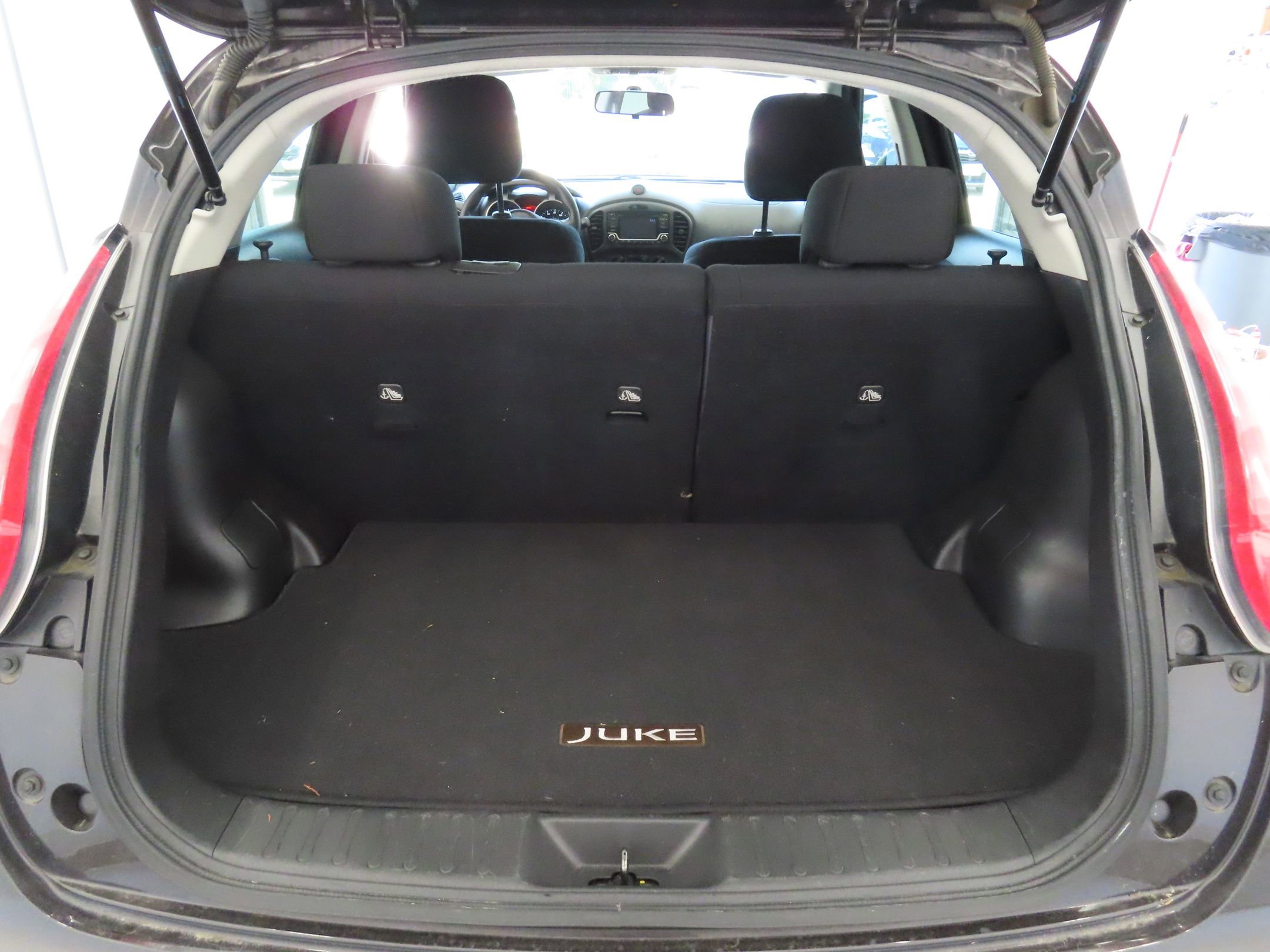 Used 2016 Nissan Juke S FWD image 24