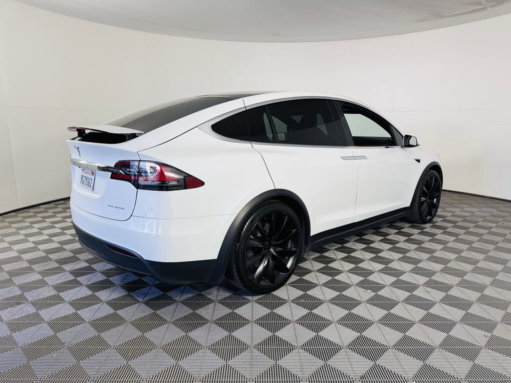 Used 2021 Tesla Model X Long Range image 22