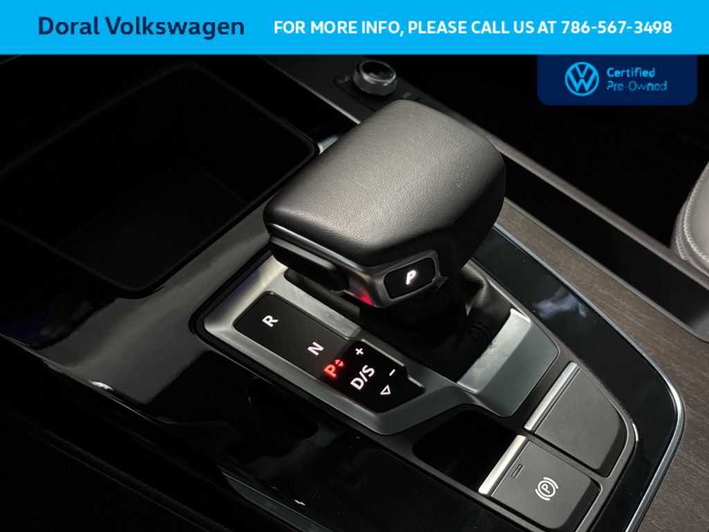 Used 2023 Audi Q5 2.0T Premium w/ Convenience Package image 21