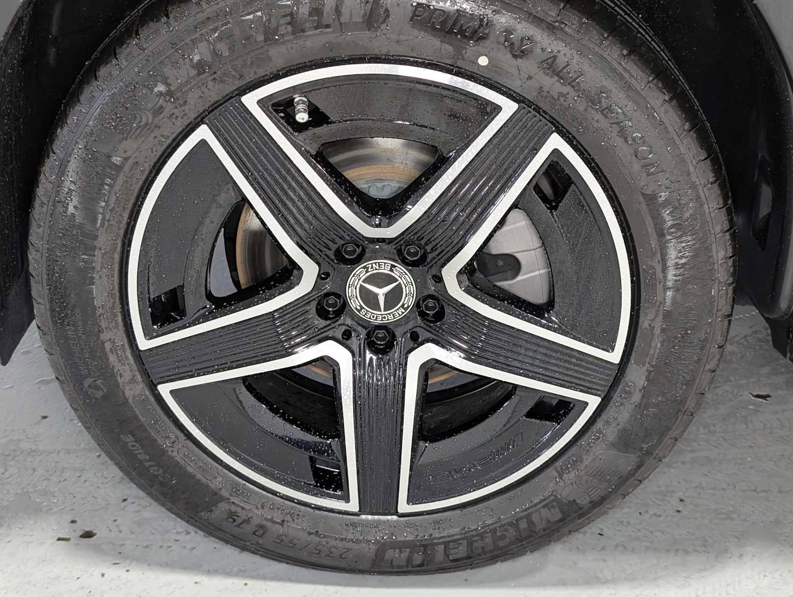 New 2026 Mercedes-Benz GLC 300 4MATIC image 3