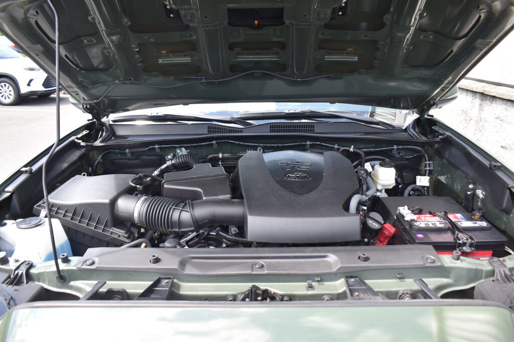 Certified 2021 Toyota Tacoma TRD Sport w/ TRD Premium Sport Package AWD/4WD image 27