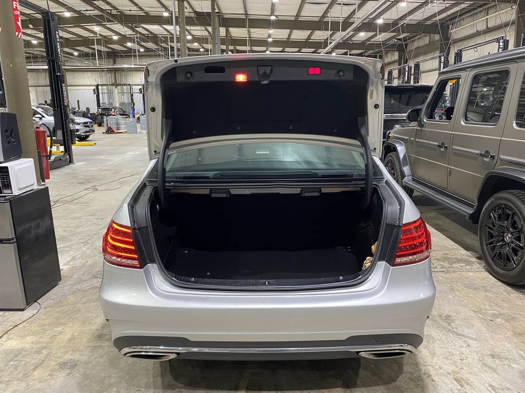 Used 2014 Mercedes-Benz E 350 Sedan image 23